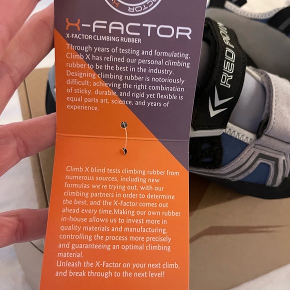 NWT Youth/Women’s Climbing Shoes - Picture 10 of 11
